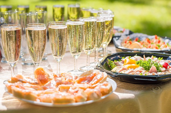 Hanoi hotel wedding champagne and food