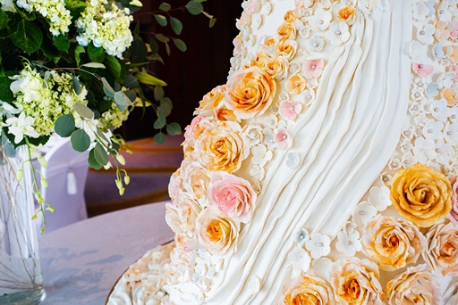Wedding cake at luxury Hanoi hotel