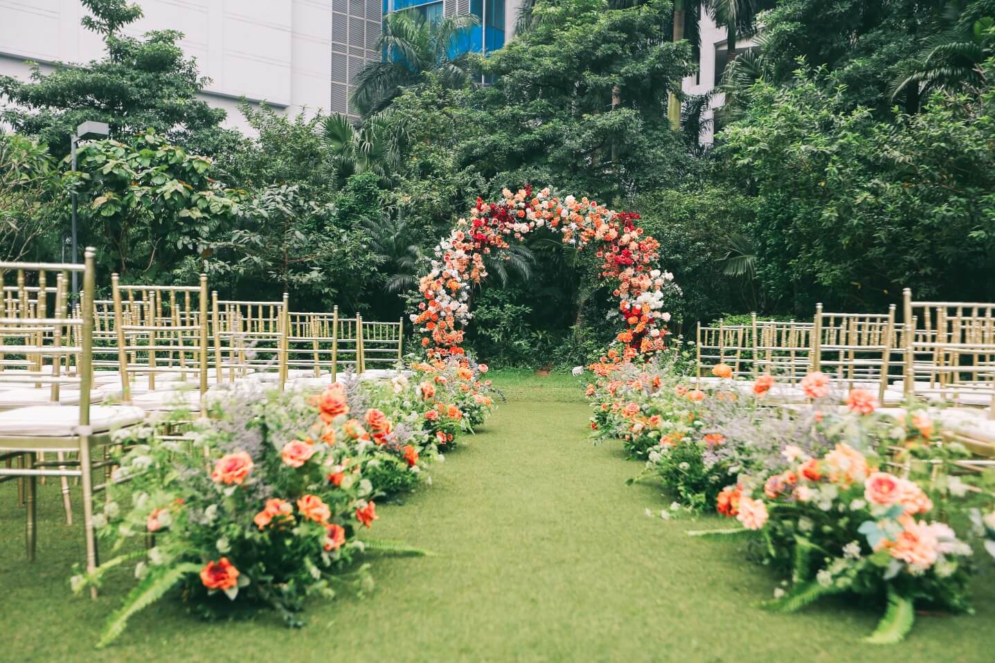 garden wedding at intercontinental hanoi landmark72