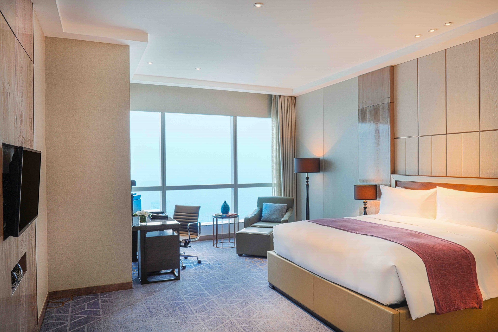 intercontinental hanoi 5 star luxury hotel royal suite bedroom